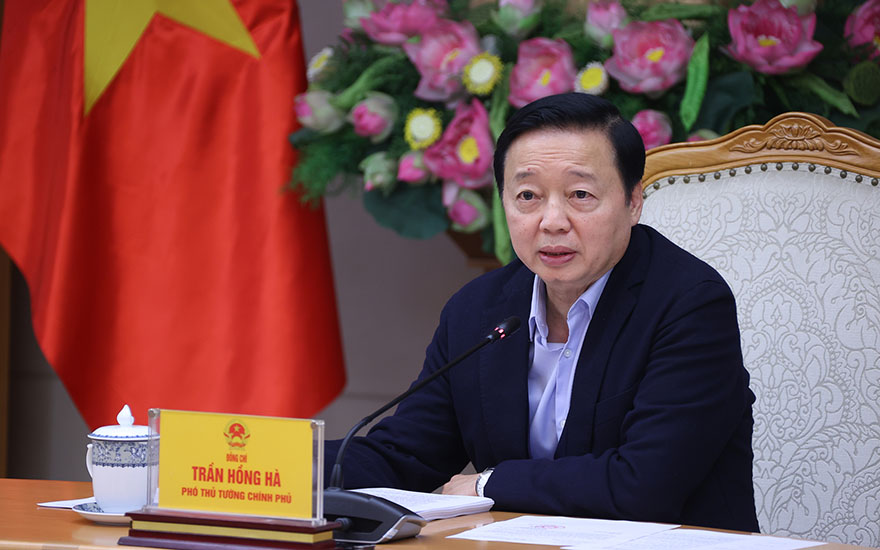 Pho Thu tuong thong nhat chu truong giao tinh Dien Bien lam co quan chu quan dau tu doan tuyen cao toc Son La - Dien Bien - Cua khau Tay Trang. Anh: VGP/Minh Khoi