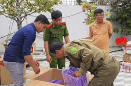 Công an xã Mỹ Tú (TP Cần Thơ) phát hiện căn nhà chứa hàng chục bộ dụng cụ kích điện