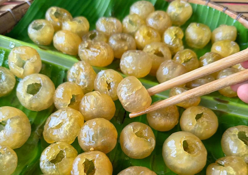 Transparent eggplant jam is a Tet dish that few people know how to make. Photo: Minh Hieu