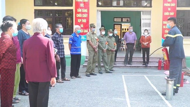 New regulations on the number of members of the Civil Defense Team in communes and wards. Photo: VGP