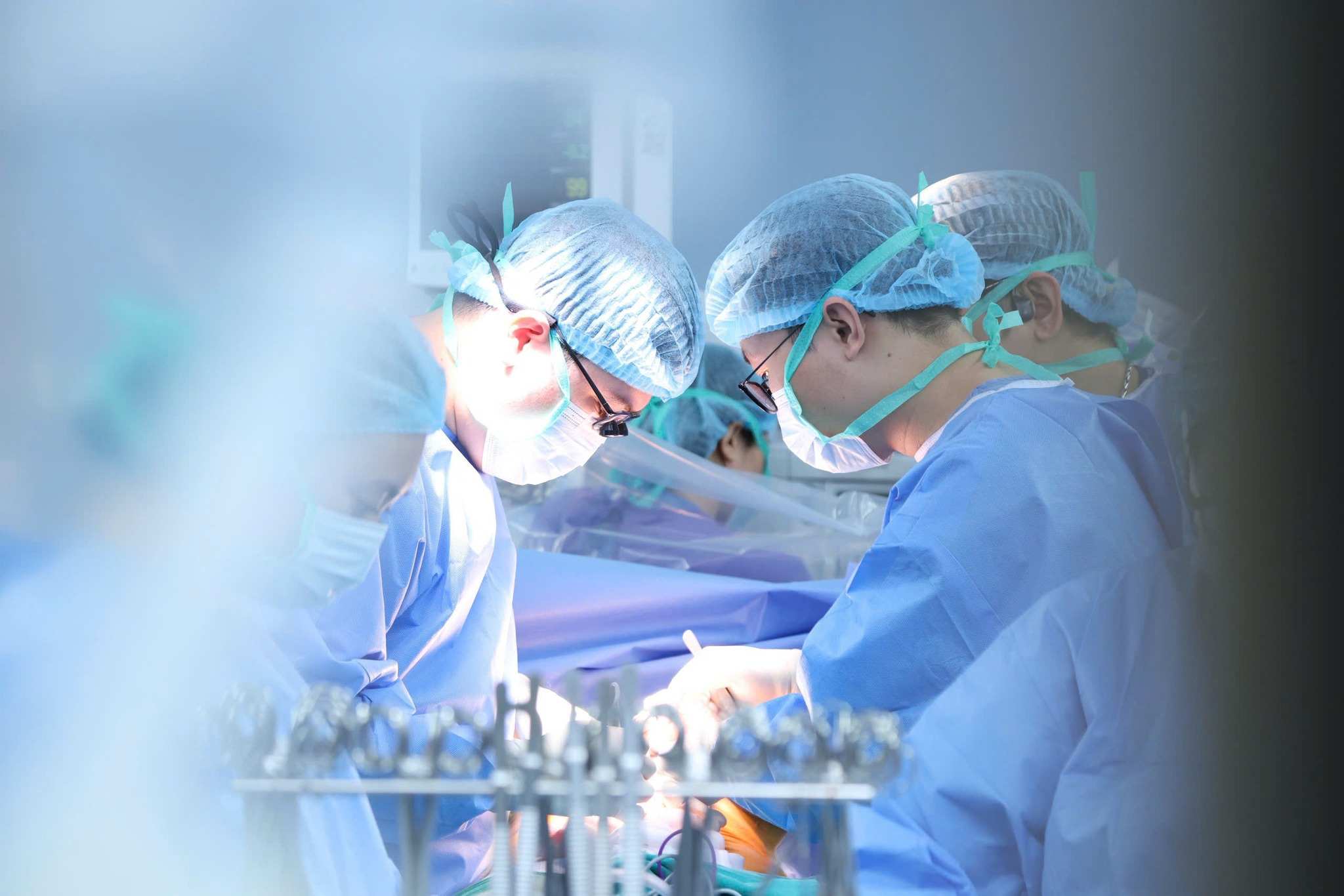 Doctors perform organ extraction from a brain-dead donor who is a female medical staff. Photo: BVCC