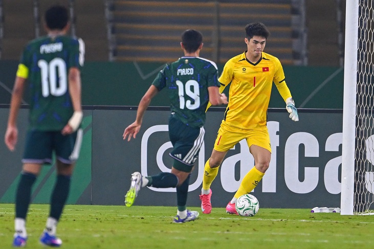 Hang thu U23 Viet Nam va thu thanh Trung Kien da hoa giai hoan toan cac chan sut cua U23 Saudi Arabia. Anh: AFC