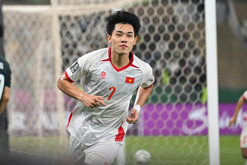 딘박이 U23 베트남이 U23 사우디아라비아를 꺾는 데 결정적인 골을 넣었습니다. 사진: AFC