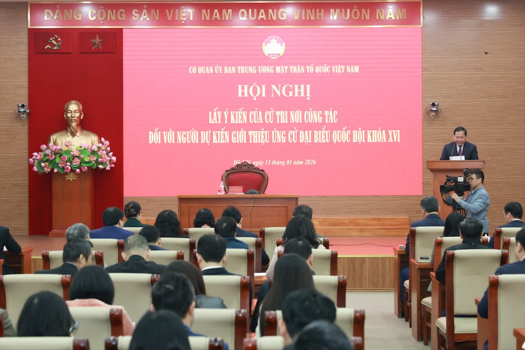 Toan canh hoi nghi. Anh: Hai Nguyen