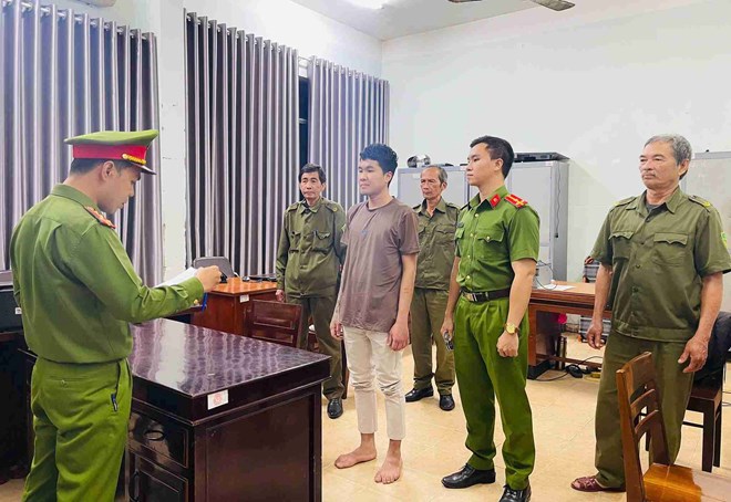 Bắt giữ khẩn cấp đối tượng đâm bạn của mẹ ruột tử vong ở Đắk Lắk