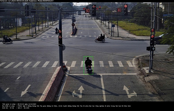 Motorbike owner fined remotely. Photo: Ninh Binh Police