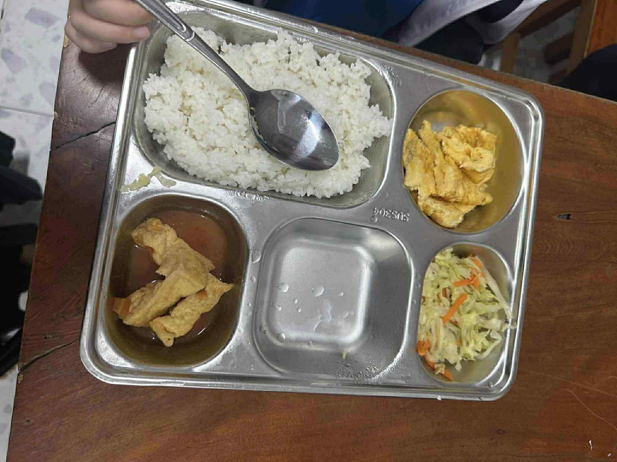 Suat com duoc phu huynh phan anh vao cuoi thang 12.2025. Anh: Thanh Viet