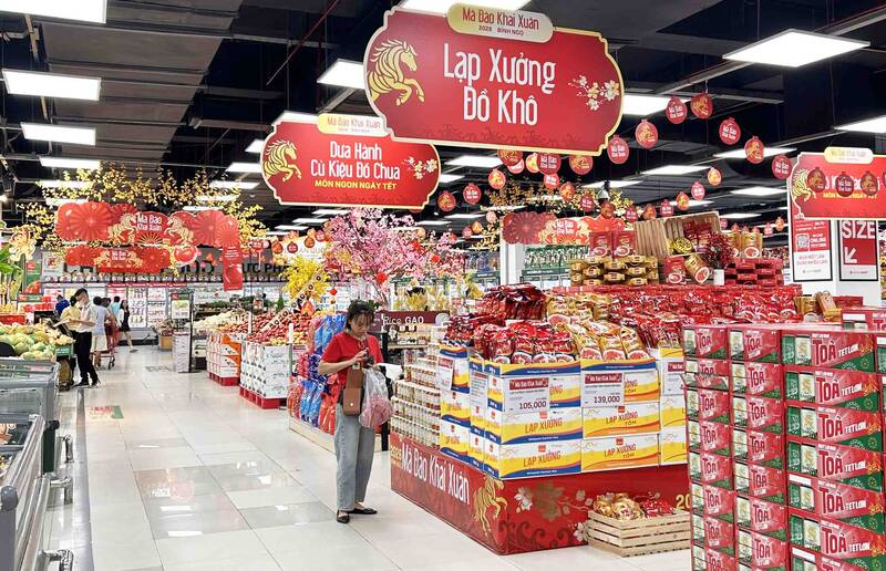 Hang Tet ron rang tai cac sieu thi o TPHCM. Anh: Ngoc Le