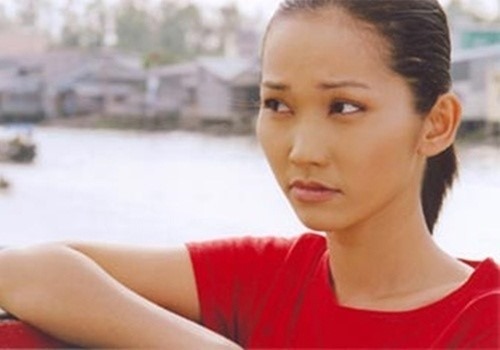 Co noi tieng voi vai Ut Rang trong phim “Huong phu sa“. Anh cat tu phim