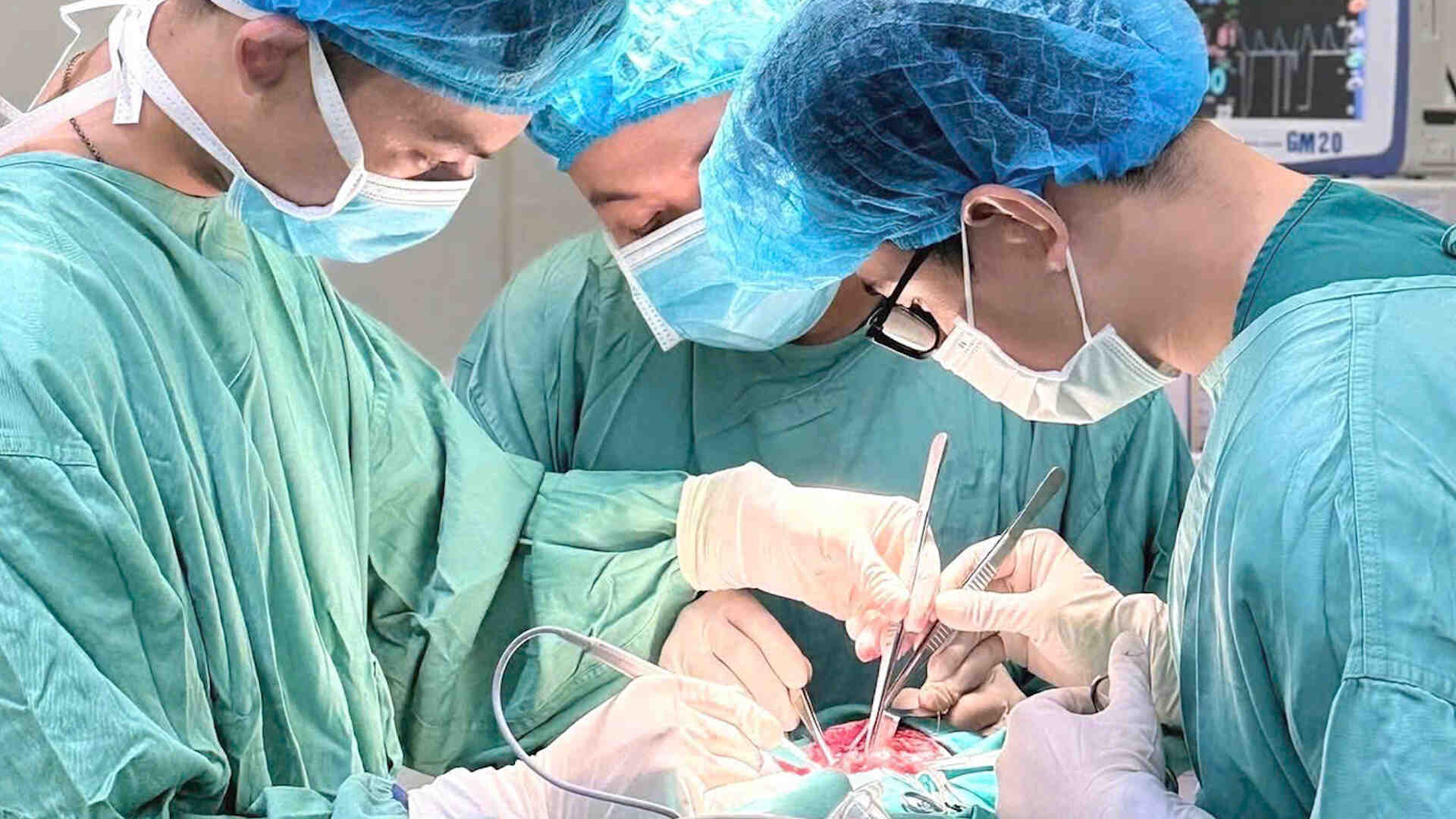 Non-permanent tongue ulcers, patient unexpectedly discovers cancer