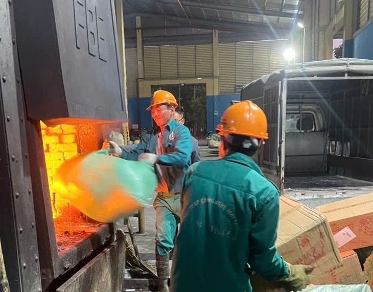 하이퐁 기능 부대가 억지력과 효율성을 갖춘 항공기를 폐기합니다. 사진: 지아록 코뮌 통신