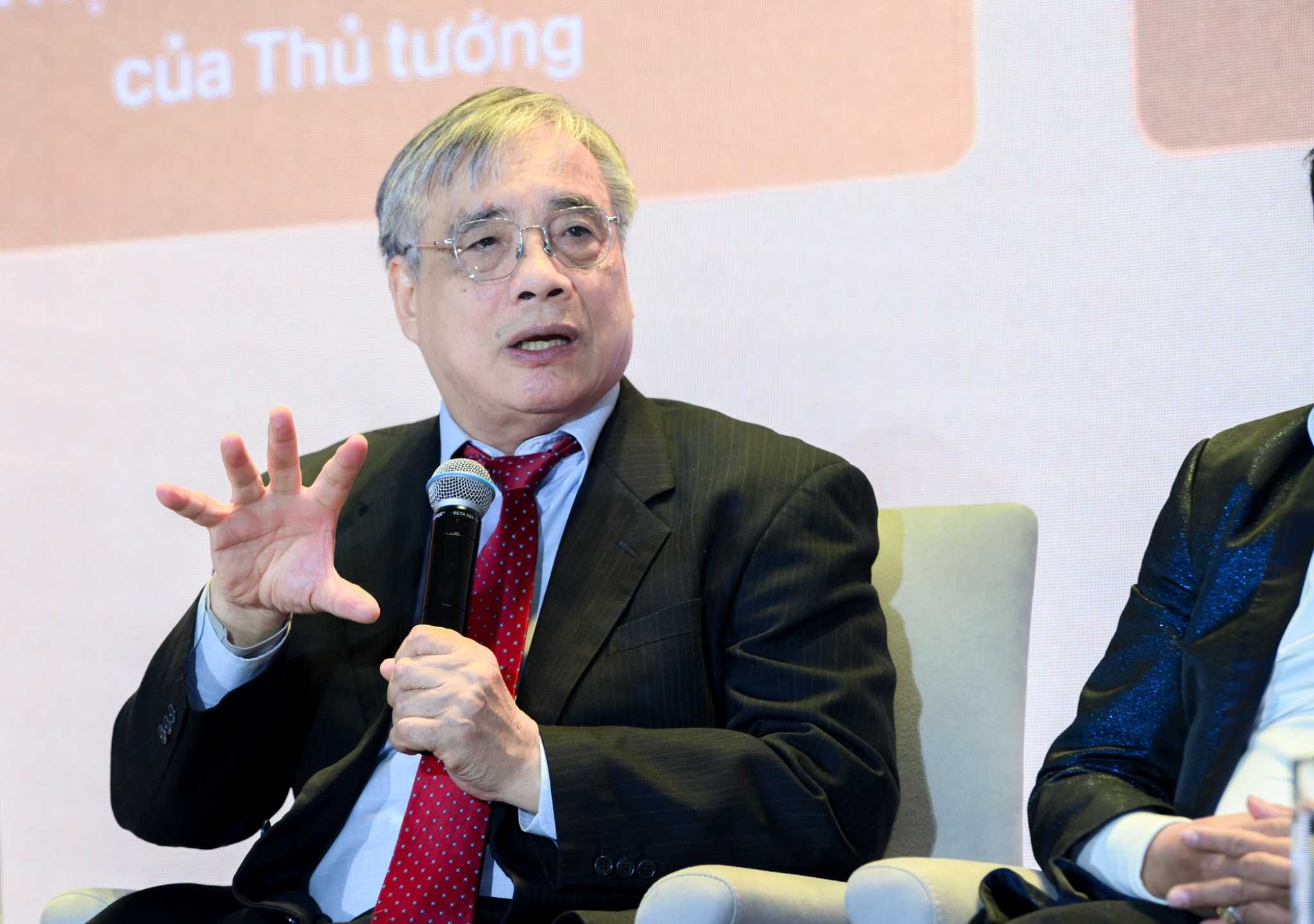 PGS. TS Tran Dinh Thien chia se tai su kien. Anh: Ban To chuc