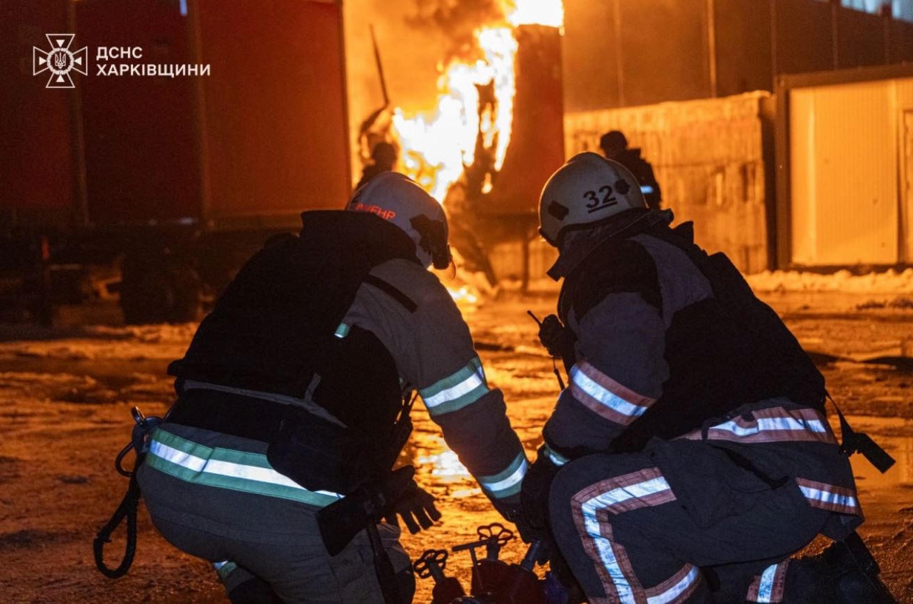 Russia launches missile attack on Ukraine in the early morning of January 13. Photo: Ukrainian Emergency Situations Agency/Telegram