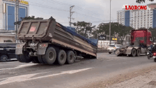 Scene of the tractor-trailer pulling down a trailer on National Highway 51. Photo: Thanh An