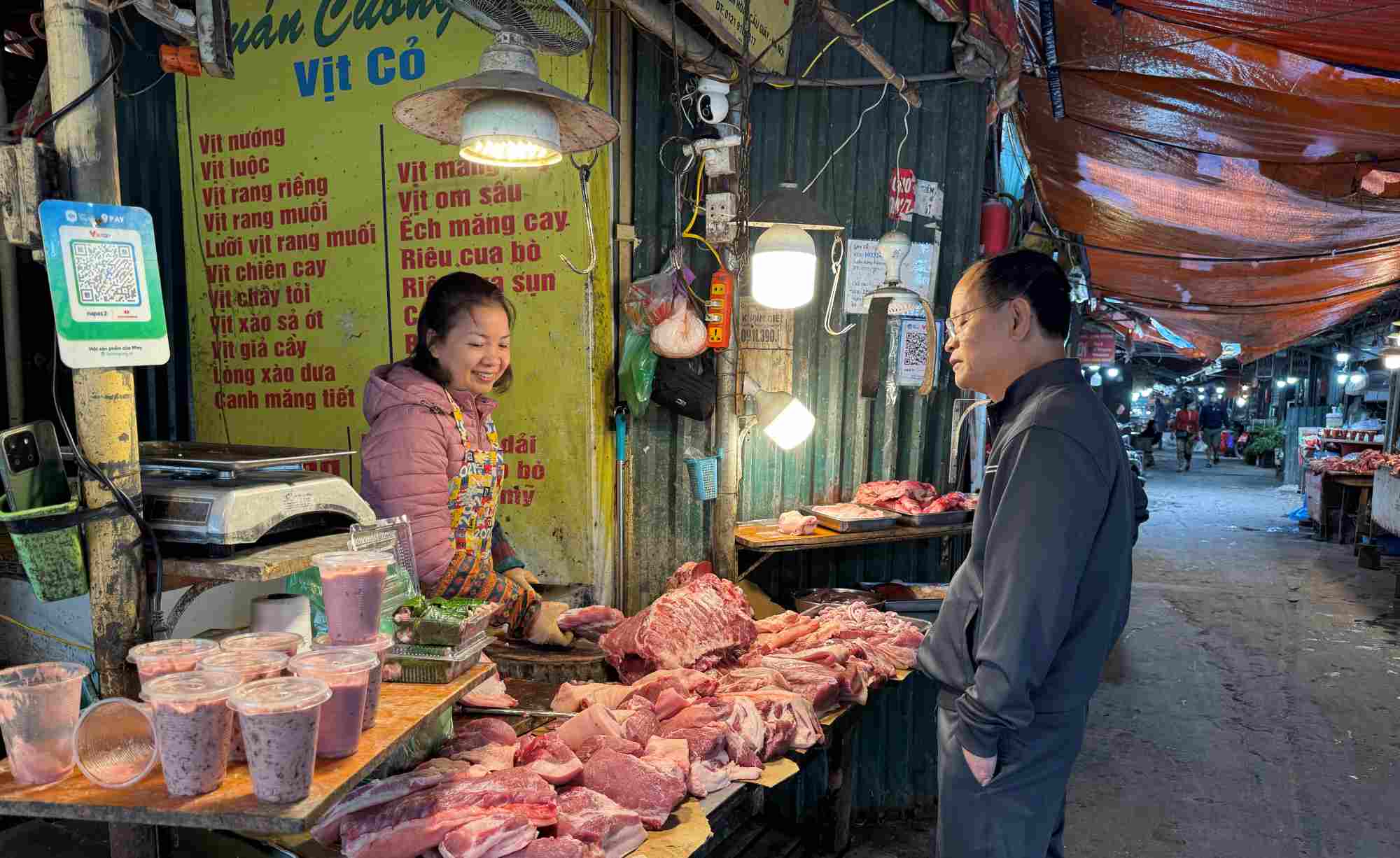 The Ministry of Agriculture and Environment tightens food safety and hygiene control at the end of the year. Photo: Thuy Linh