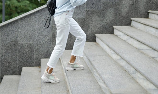 Stair climbing, simple but effective operation. Photo: Thuy Duong