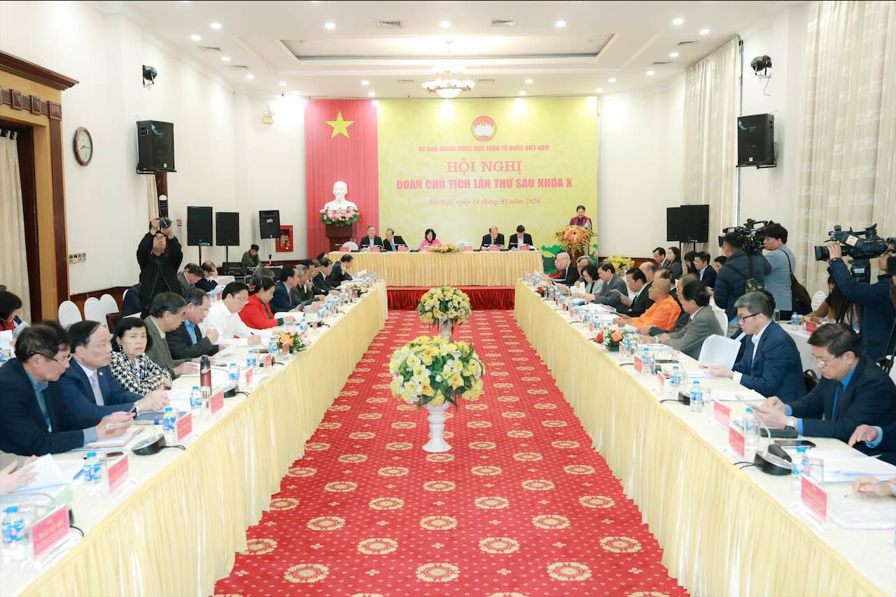 Toan canh hoi nghi. Anh: Hai Nguyen