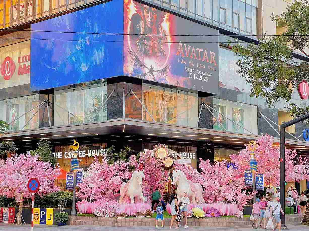 gua hong dieu da o trung tam Nha Trang hut mat du khach
