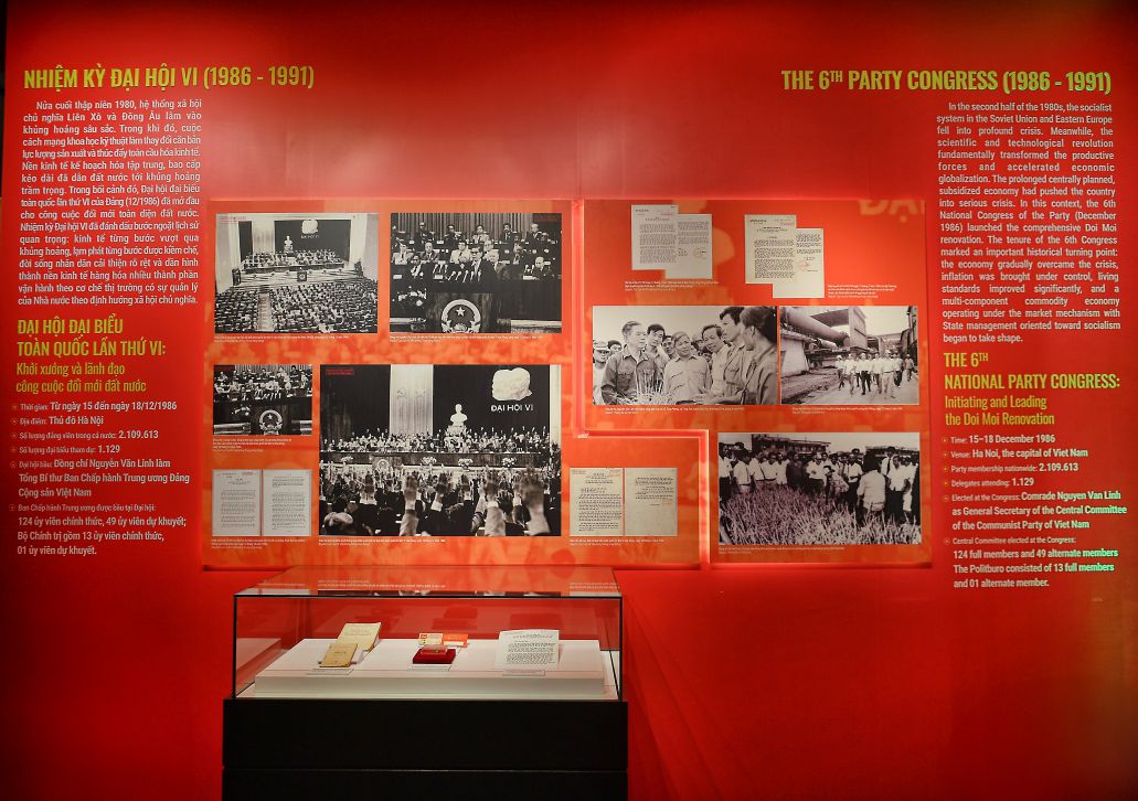 Hinh anh, tu lieu quy, hien vat ve nhiem ky Dai hoi VI cua Dang. Anh:  Viet Van