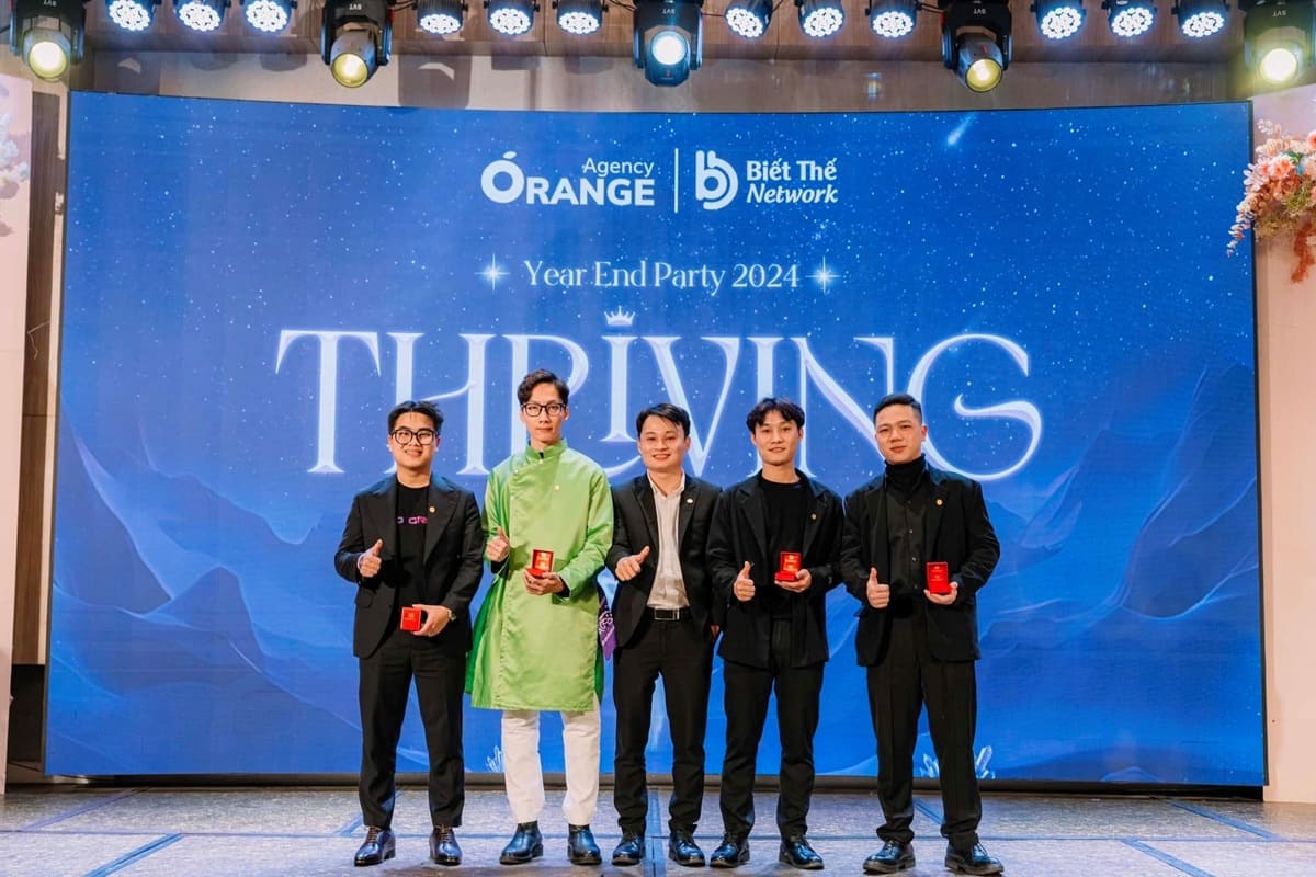 Doi ngu Orange Agency voi he sinh thai Biet The Network. Anh: Orange Agency