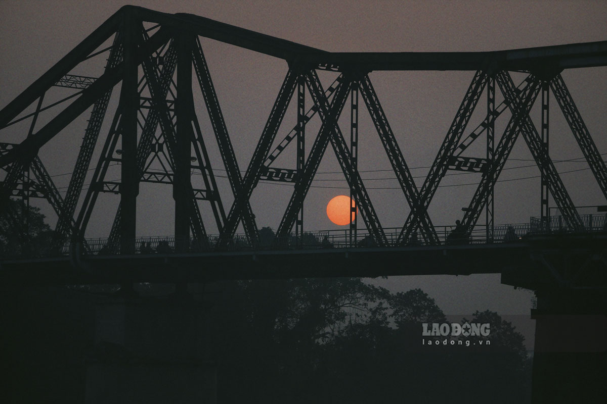 khoanh khac binh minh cung nhip song tp ngay moi