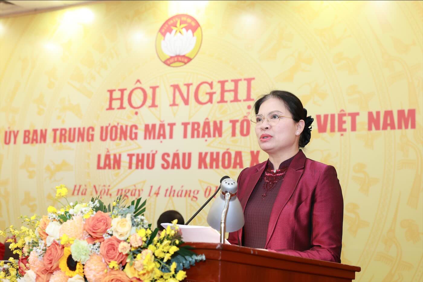 하 티 응아 여사가 베트남 조국전선 중앙위원회 부위원장 겸 사무총장 직책을 맡았습니다. 사진: 하이 응우옌