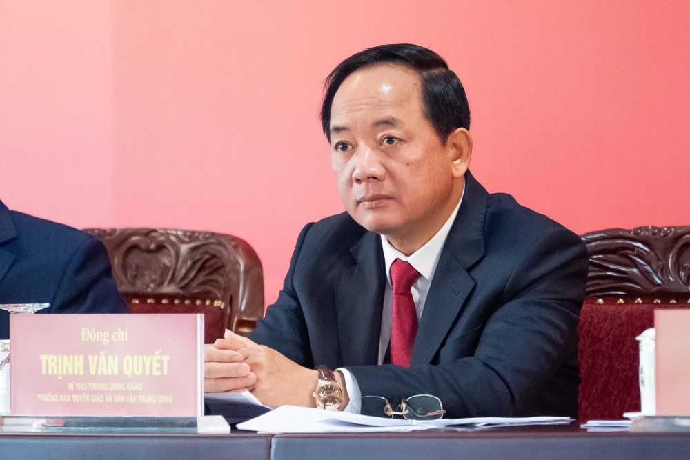 Secretary of the Party Central Committee, Head of the Central Propaganda and Mass Mobilization Committee Trinh Van Quyet said that 14 million opinions participated in contributing opinions to the draft document submitted to the 14th Party Congress. Photo: Pham Dong