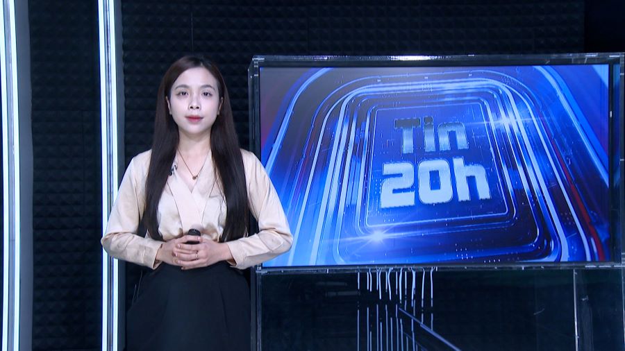 8 PM News: More than 93,000 people need to find jobs in December 2025 in Hanoi