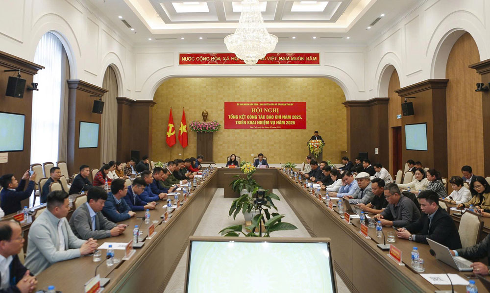 Quang canh hoi nghi. Anh: Tuan Vu