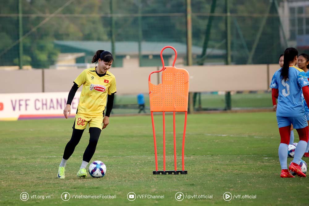 Cac cau thu tuyen nu Viet Nam dang co tinh than thoai mai. Anh: VFF