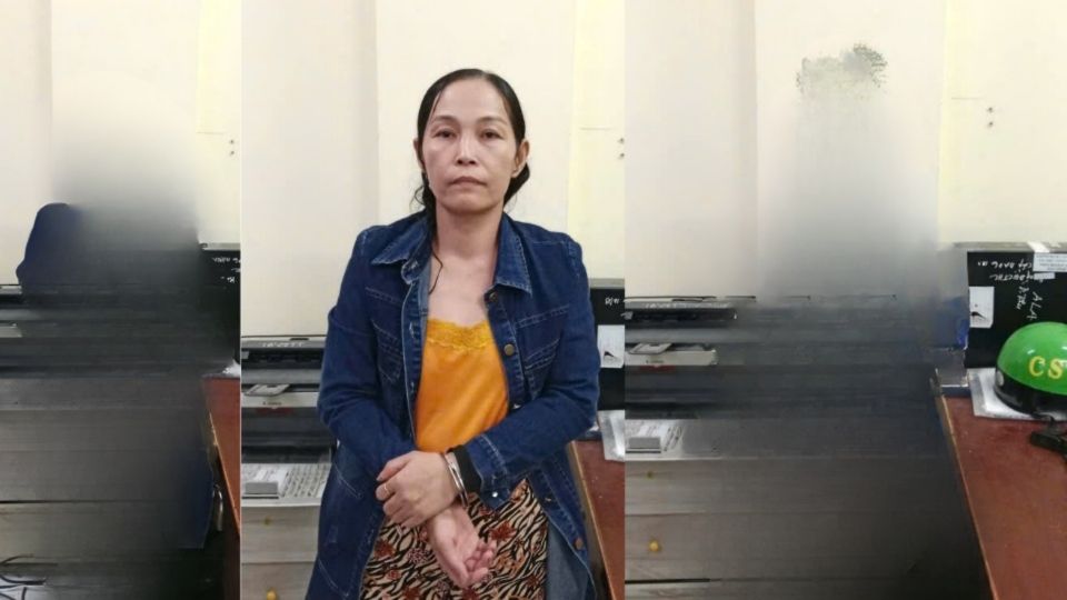 도난 혐의로 거의 3개월 동안 도피 중이던 마이티냔 용의자가 빈롱성 공안에 체포되었습니다. 사진: 공안 제공