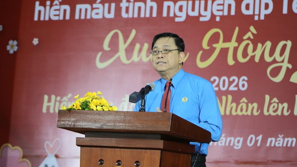 Ong Do Tran Thinh, Pho Chu tich Uy ban MTTQ Viet Nam tinh, Chu tich LDLD tinh An Giang phat bieu. Anh: Nguyen Anh