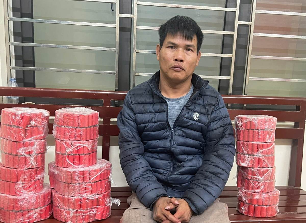 Công an phường Lưu Kiếm phát hiện đối tượng vận chuyển pháo tự chế. Ảnh: Cổng TTĐT phường Lưu Kiếm, TP Hải Phòng