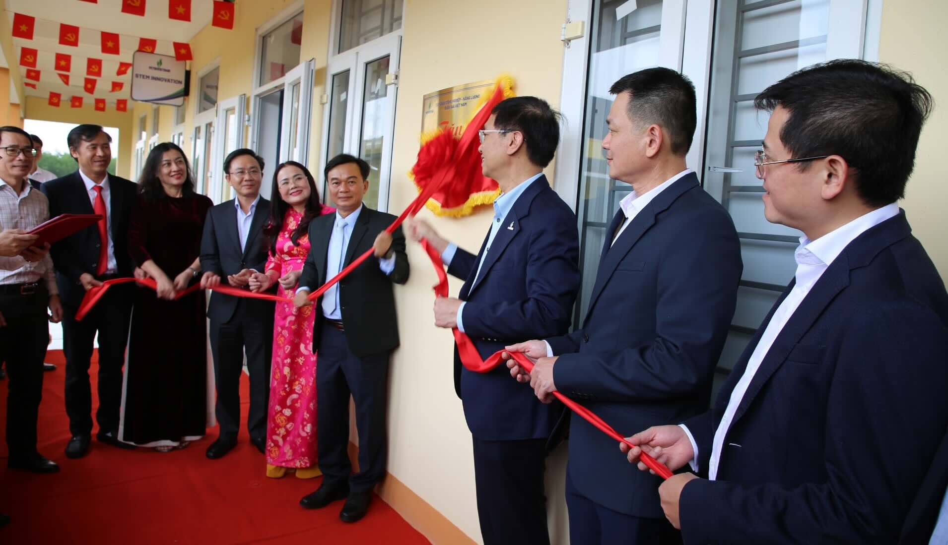 Khanh thanh phong hoc STEM tai Truong TH&THCS So 2 Truong Thuy. Anh: Cong Sang