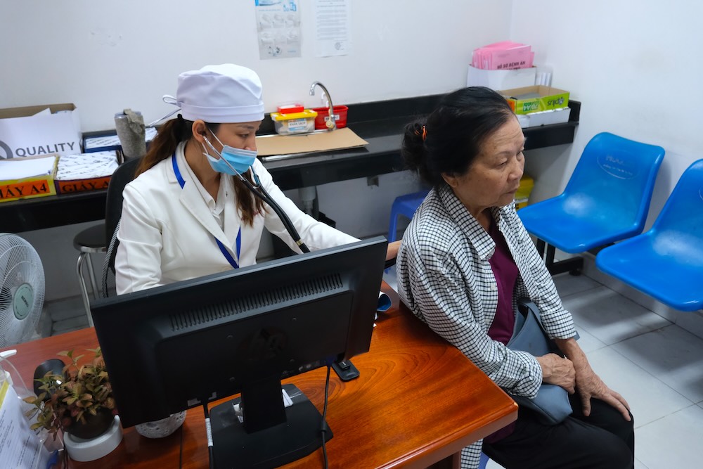 Can Tho turns cold, be careful of dangerous complications of respiratory disease