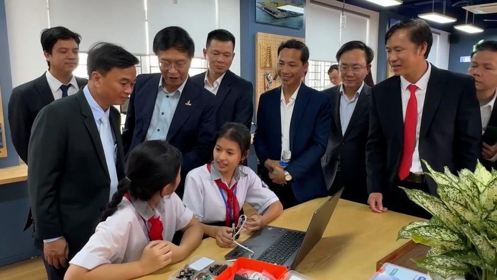 Las aulas STEM crean motivacion para la innovacion educativa en Quang Tri. Foto: Cong Sang