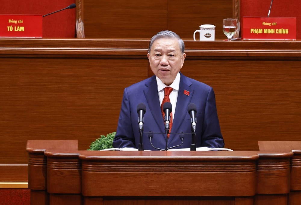 Le secretaire general To Lam prononce le discours de cloture du XIVe Congres du Parti. Photo: TTXVN