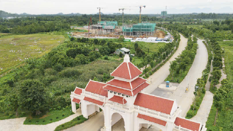 The Ministry of Health has officially commented on the Investment Policy of the Proton Radiation Therapy Center in Hoa Lac, Vietnam National University Hospital, Hanoi. In the photo is Vietnam National University, Hanoi facility Hoa Lac. Photo: Huong Giang