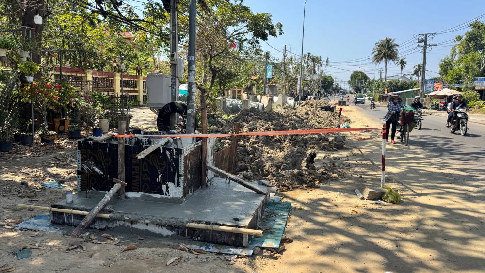 Nhan cong vua duc be tong 