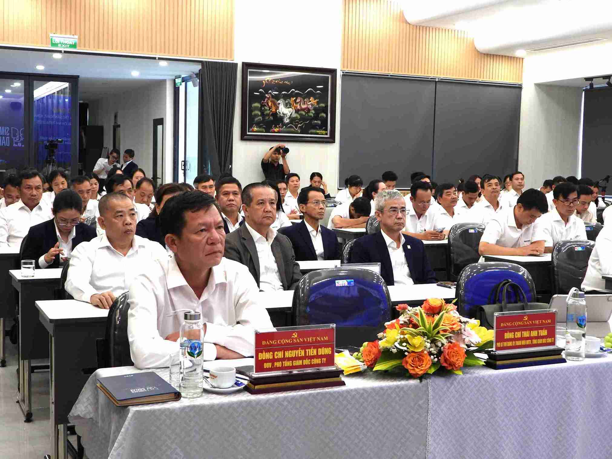 Quang canh hoi nghi. Anh: Bao Trung