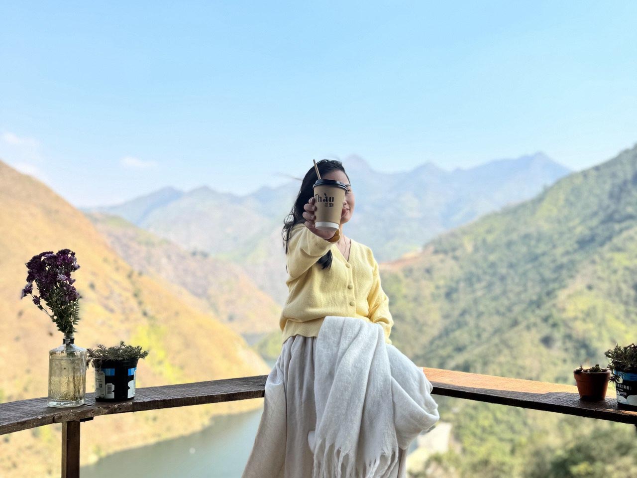 Đứng góc nào tại quán cũng có thể chụp hình. Ảnh: Linh Boo