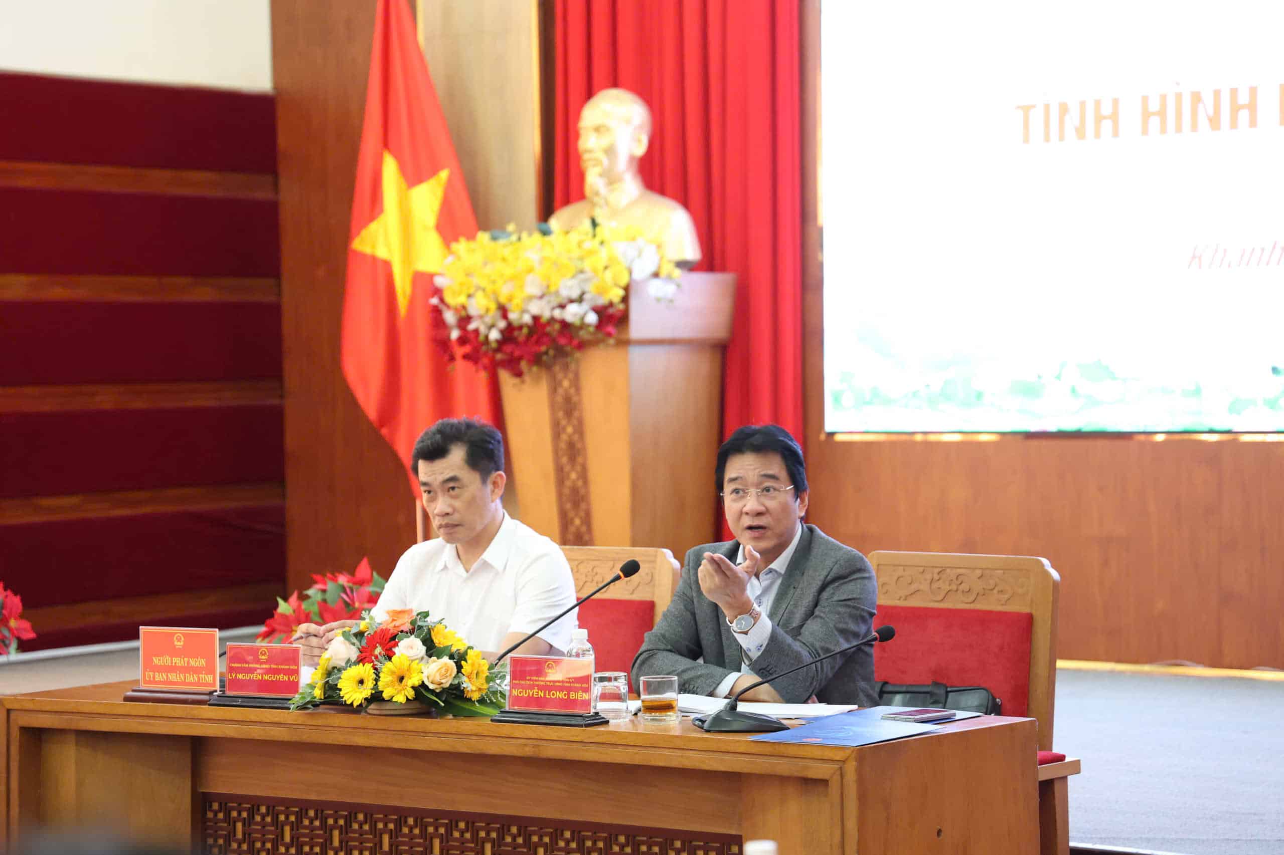 Leaders of Khanh Hoa province said that the locality is currently aiming to become a centrally-run city by 2027. Photo: Huu Long