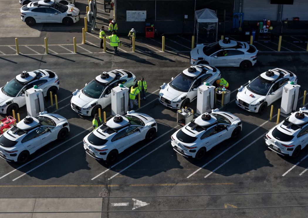 Robottaxi hoat dong tai My. Anh: AFP