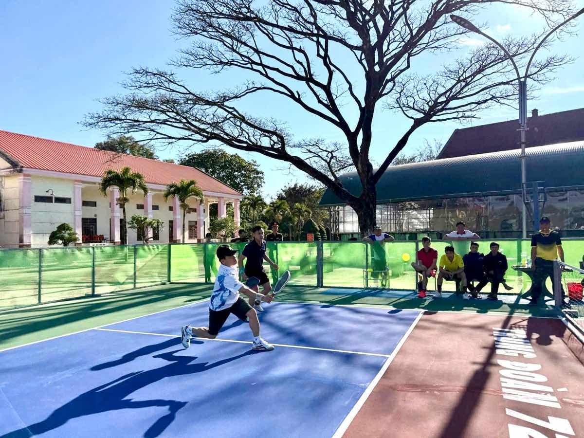 Cac van dong vien thi dau tai giai. Anh: Linh Khoi