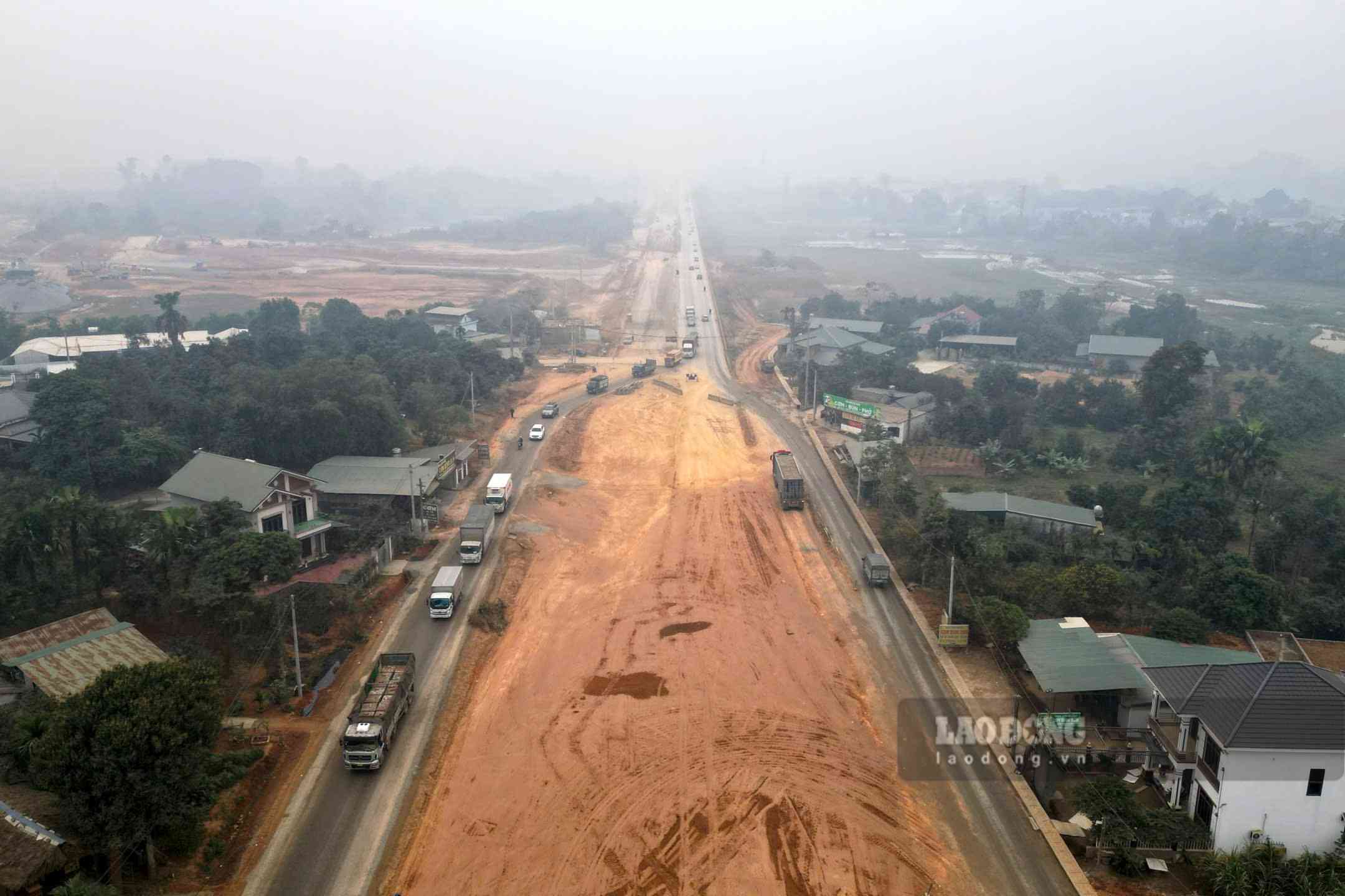 Toan canh tuyen duong du an bam theo huong tuyen duong Ho Chi Minh. Anh: To Cong.