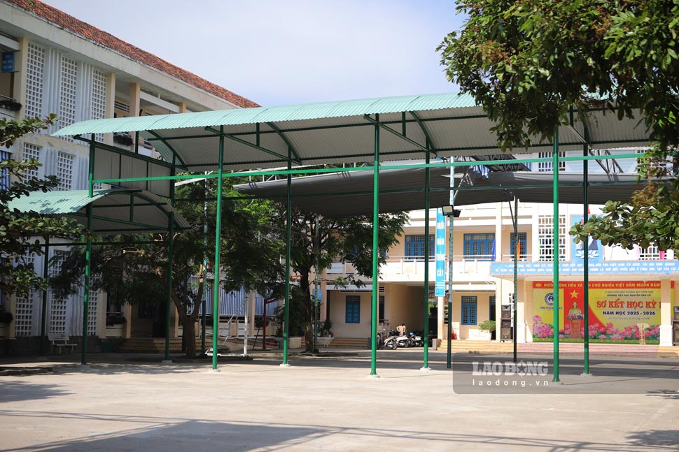 Mai che duoc Ban dai dien phu huynh tai tro cho nha truong. Anh: Hoai Phuong