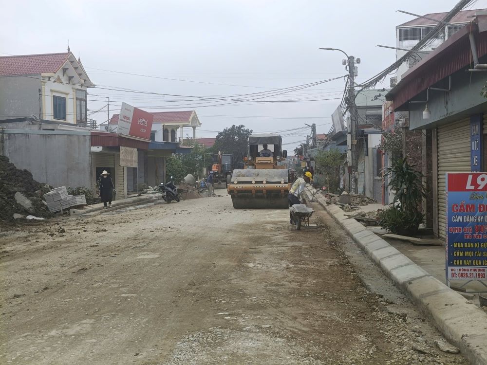 Units under the Ministry of Construction respond to regulations on issuing supervision certificates for traffic construction works. Photo: Hoang Khoi