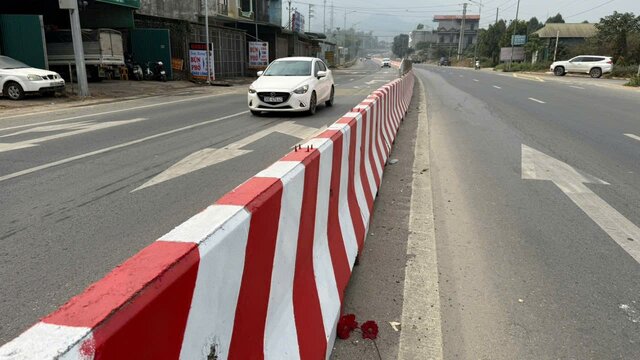 Giai phan cach moi duoc xay dung tren tuyen duong. Anh: Minh Nguyen