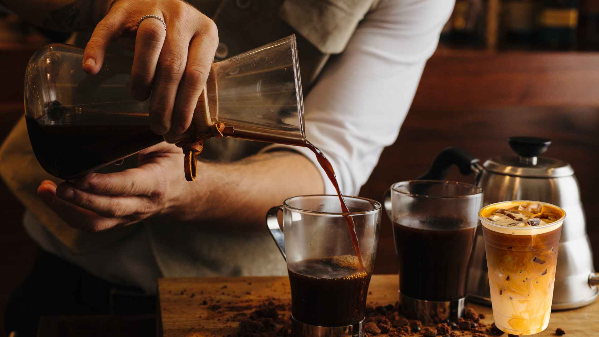 Drinking coffee properly will help improve fatty liver conditions. Graphic photo: Huong Son