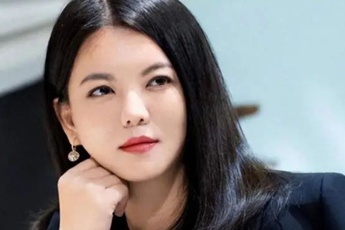 Female MC Li Xiang is banned from operating on Chinese social networking platforms. Photo: Xinhua